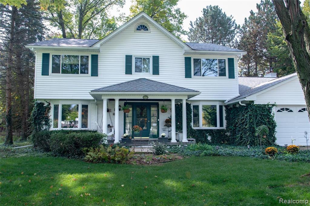 2275 Chalet Drive Rochester Hills, MI 48309 - Photo 1 of 62