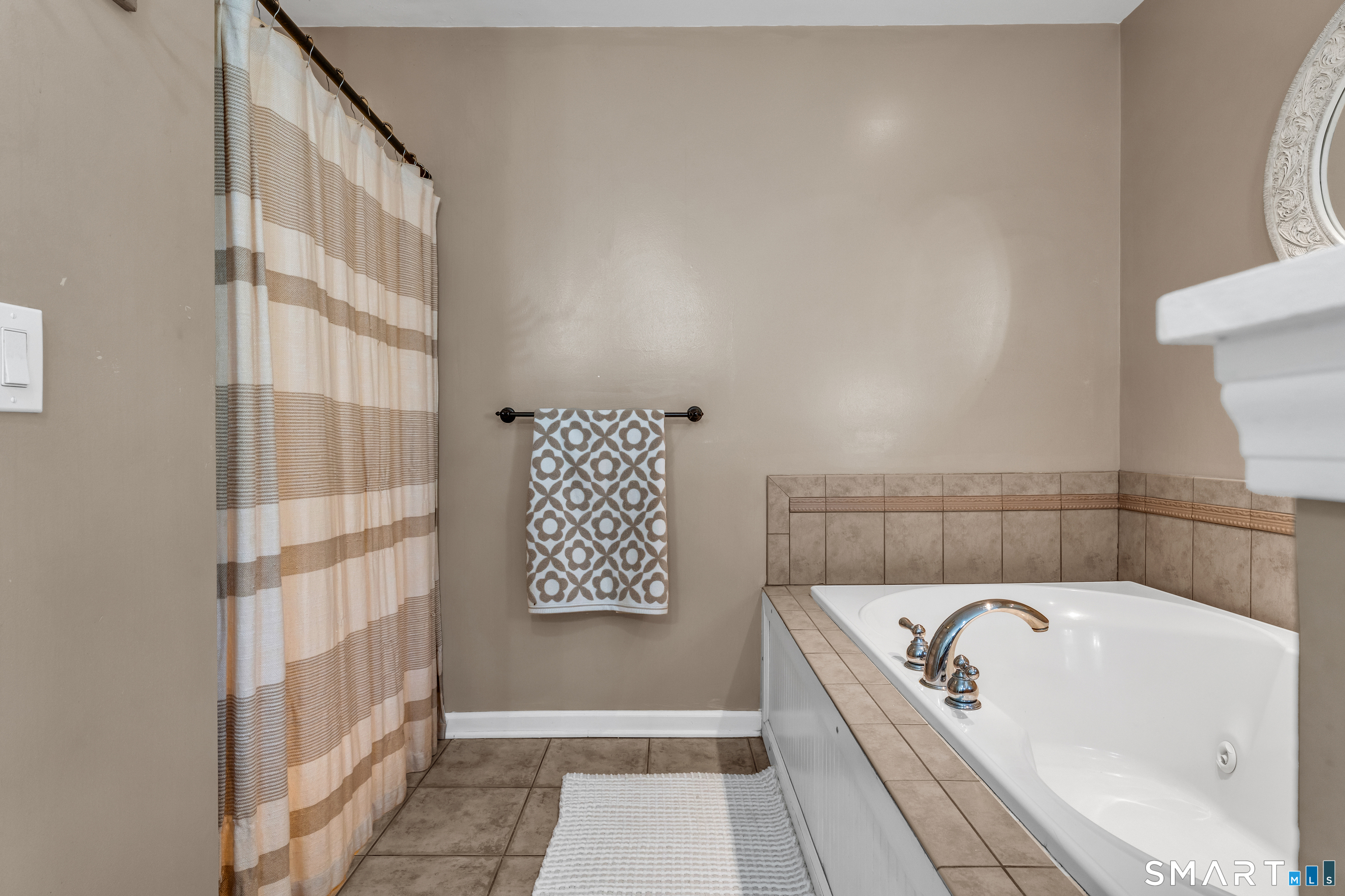 57 Hubbard Road Haddam, CT 06438 - Photo 17 of 32