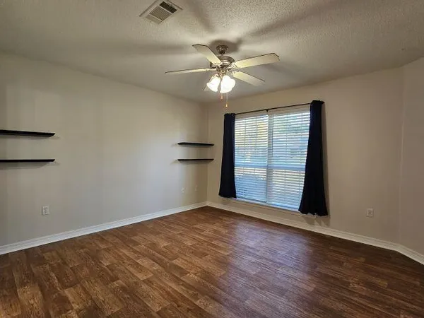 $2,100 | 6381 Havenmist Lane, Crestview, FL 32536