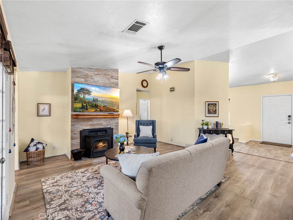 15056 Cerezo Road Victorville, CA 92392 - Photo 16 of 47