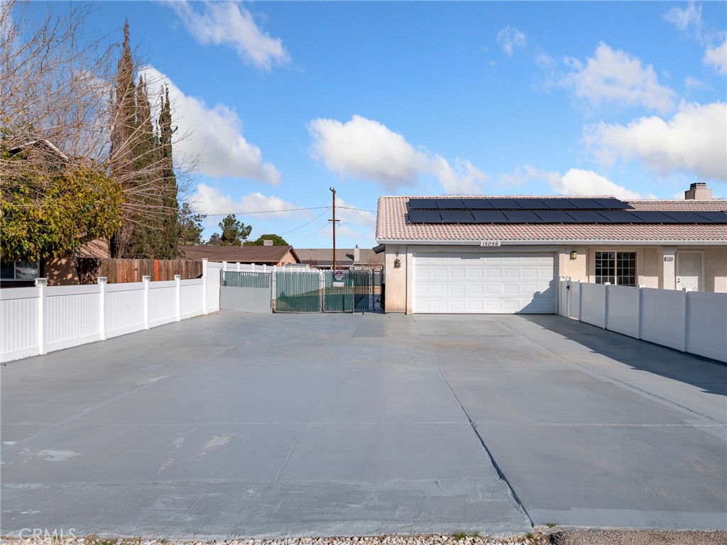 15056 Cerezo Road Victorville, CA 92392 - Photo 8 of 47