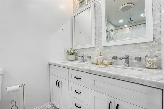 $599,000 | 7001 South La Cienega Boulevard, Unit 101, Los Angeles, CA 90045