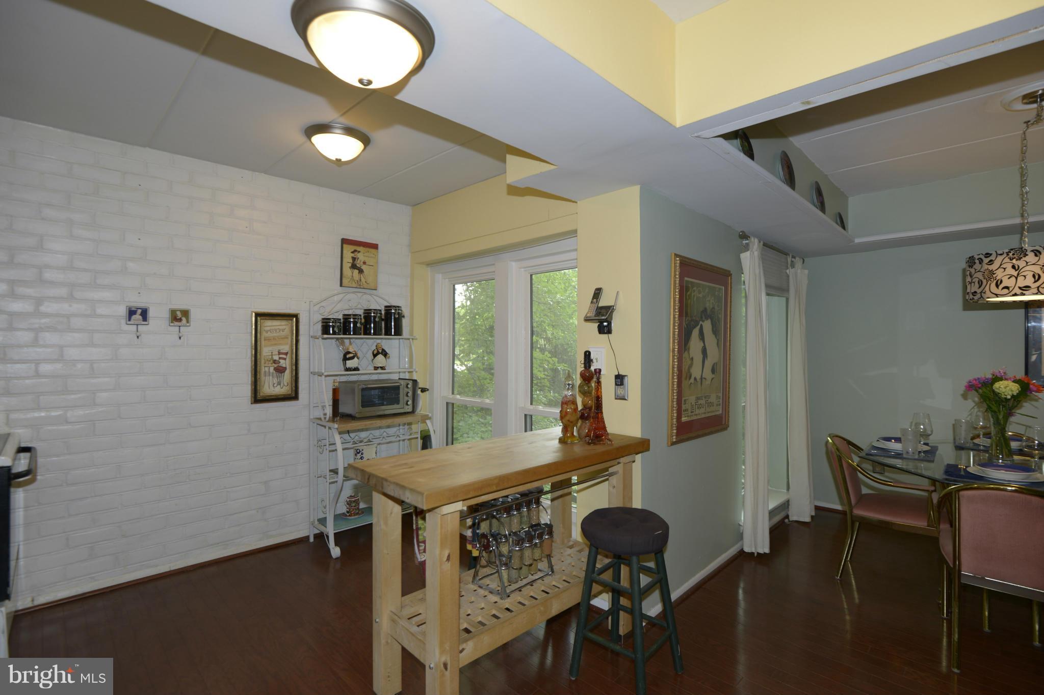 5376 Smooth Meadow Way, Unit 22 Columbia, MD 21044 - Photo 6 of 13 Kitchen