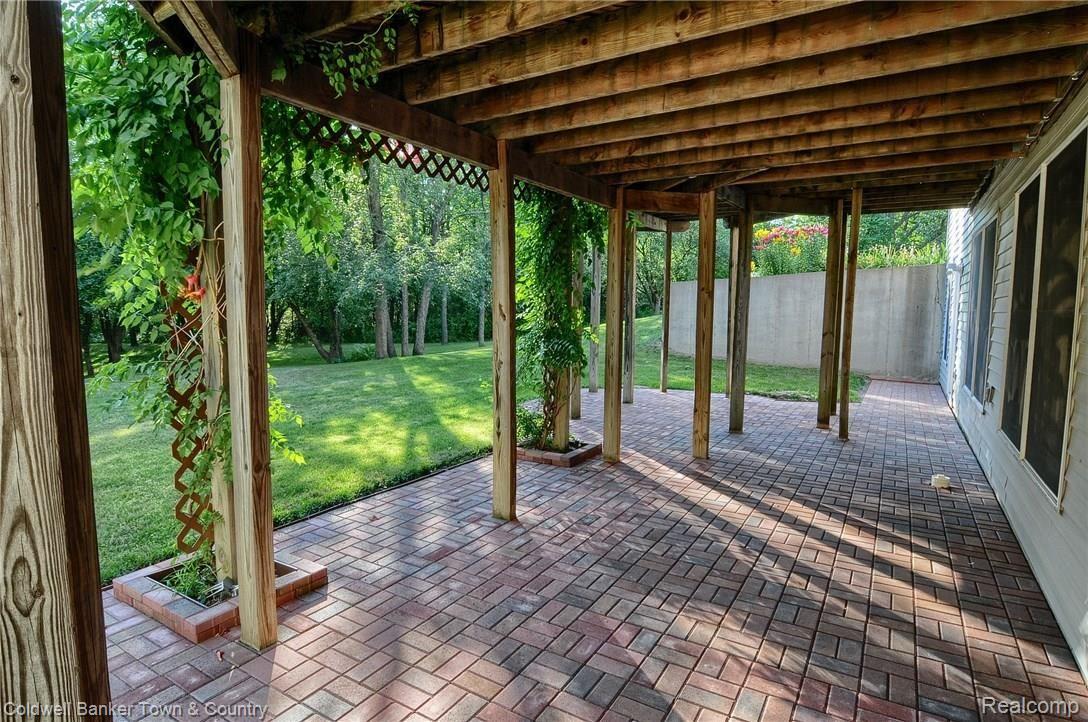 276 Gulley Road Howell, MI 48843 - Photo 30 of 35 72 Covered_Patio.jpg