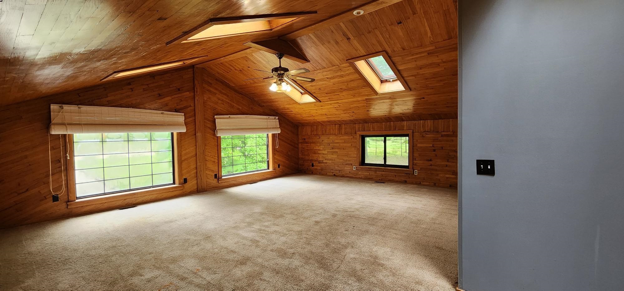 5120 North 3 Road Mesick, MI 49668 - Photo 29 of 54 1915295-28.JPG