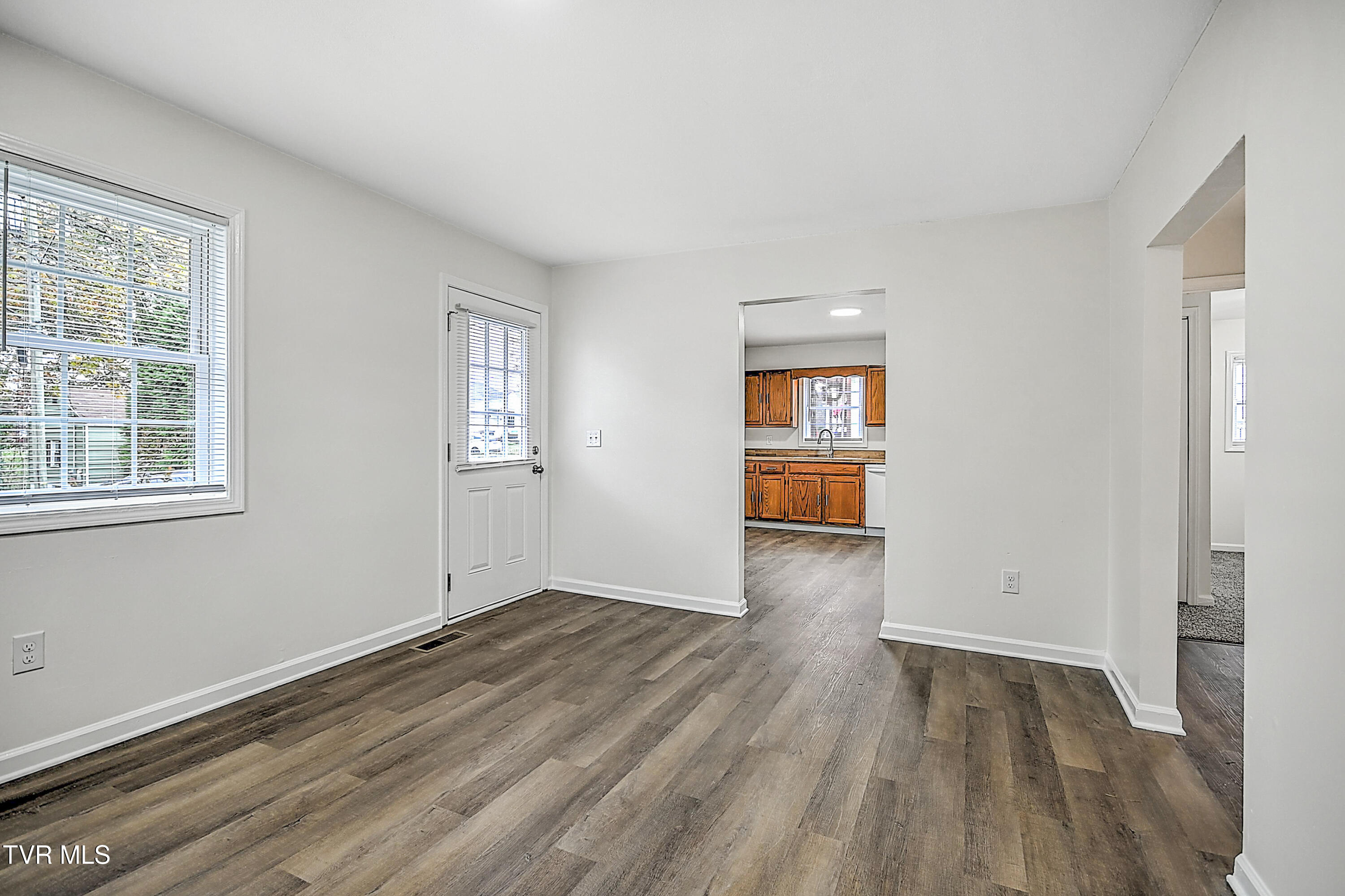 8 Birch Street Bristol, TN 37620 - Photo 6 of 30 8 Birch St CP-11