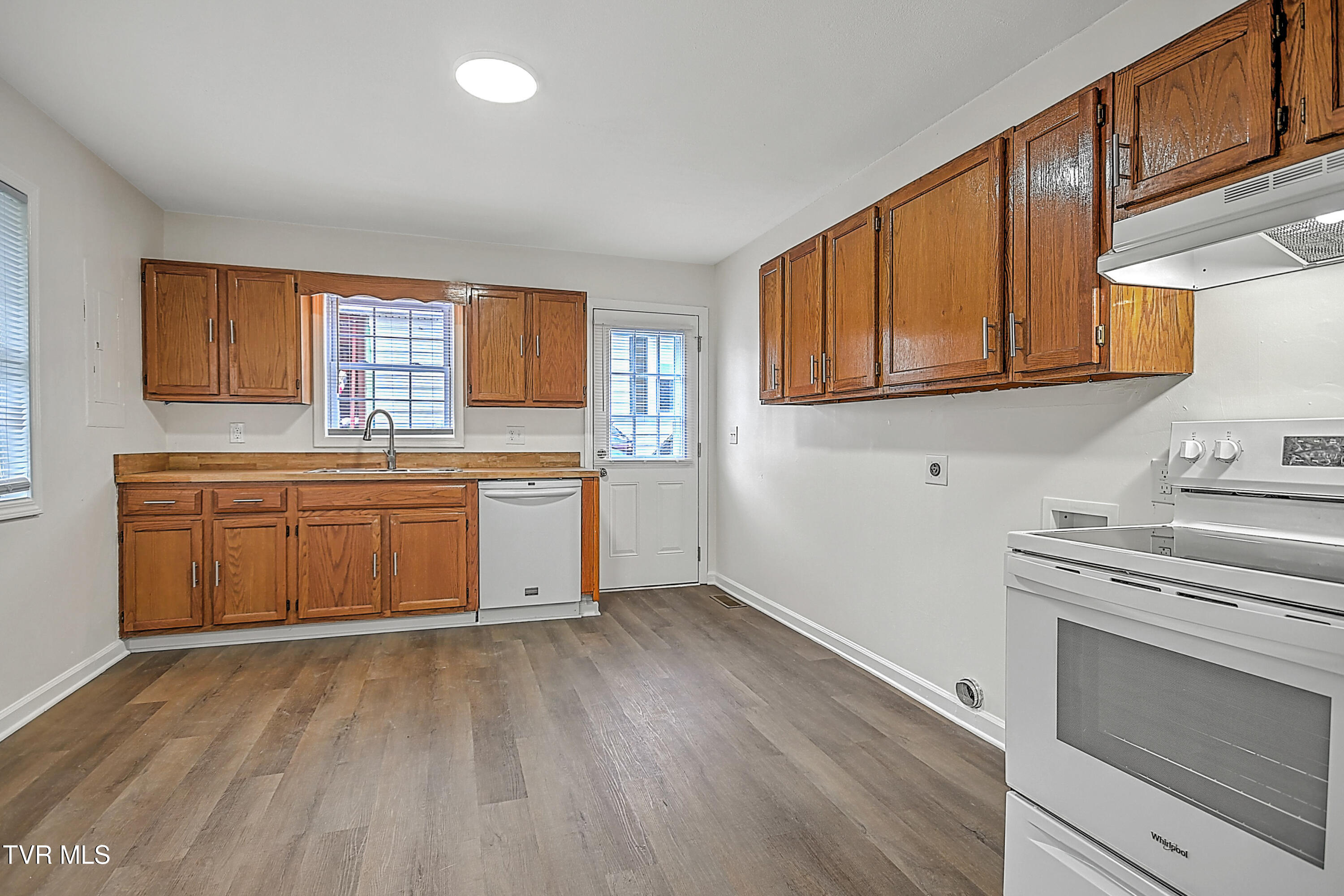 8 Birch Street Bristol, TN 37620 - Photo 10 of 30 8 Birch St CP-15