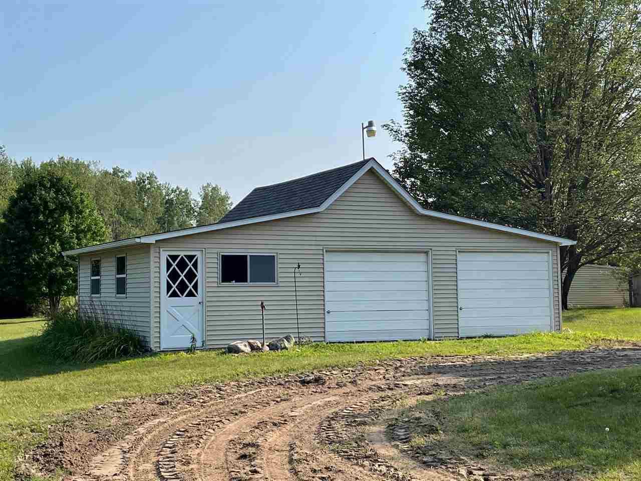 3154 Applegate Road Applegate, MI 48401 - Photo 18 of 22 50049921-17.JPG