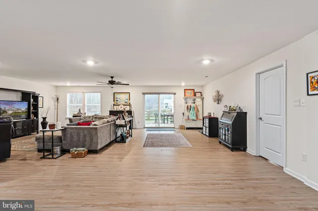 $879,000 | 10504 River Fls Way, Glen Allen, VA 23059