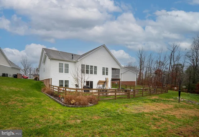 $879,000 | 10504 River Fls Way, Glen Allen, VA 23059