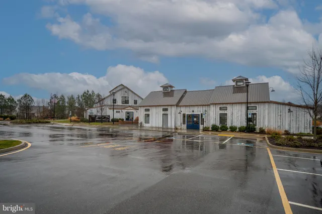 $879,000 | 10504 River Fls Way, Glen Allen, VA 23059