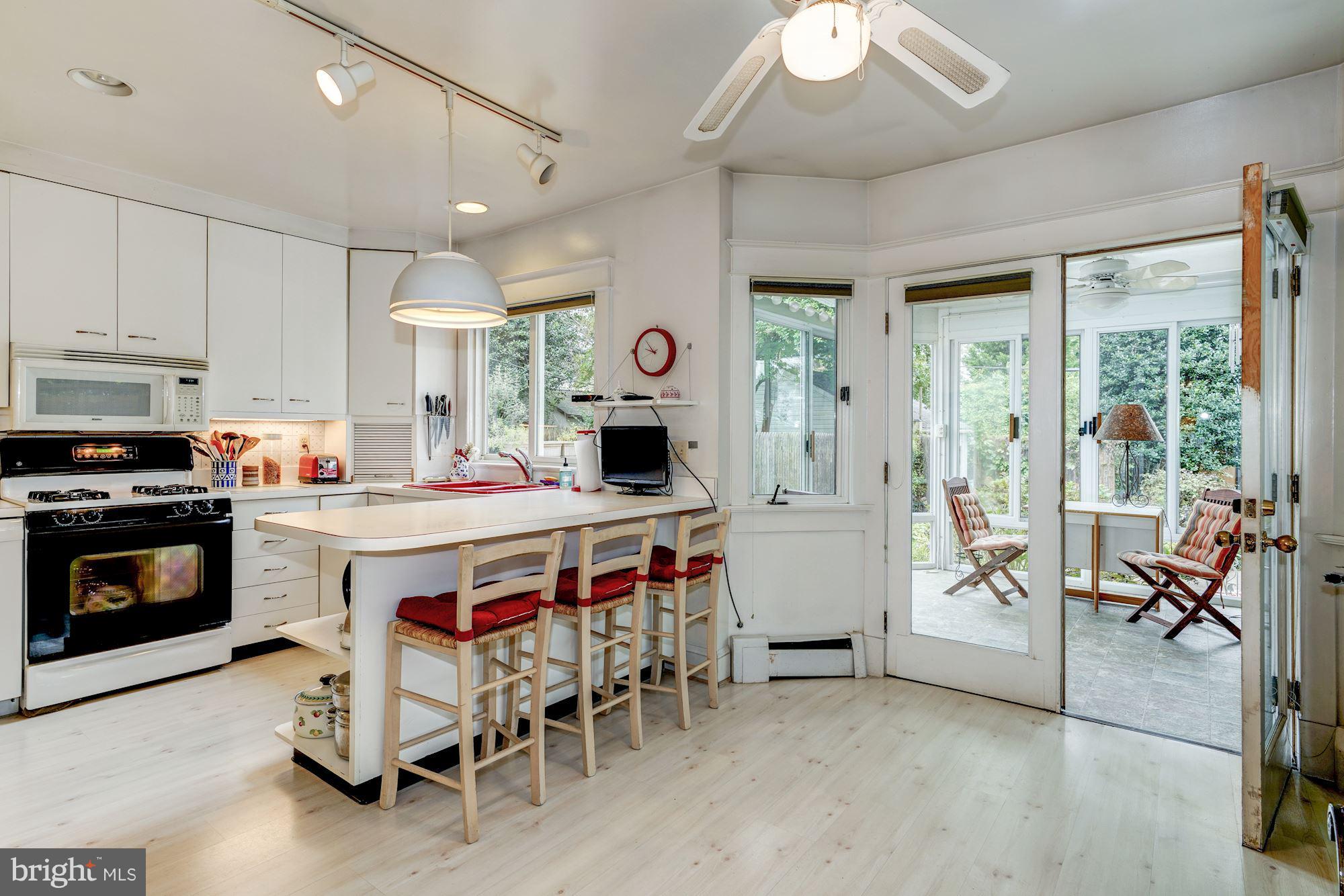 4119 Military Road Northwest Washington, DC 20015 - Photo 11 of 30 Kitchen
