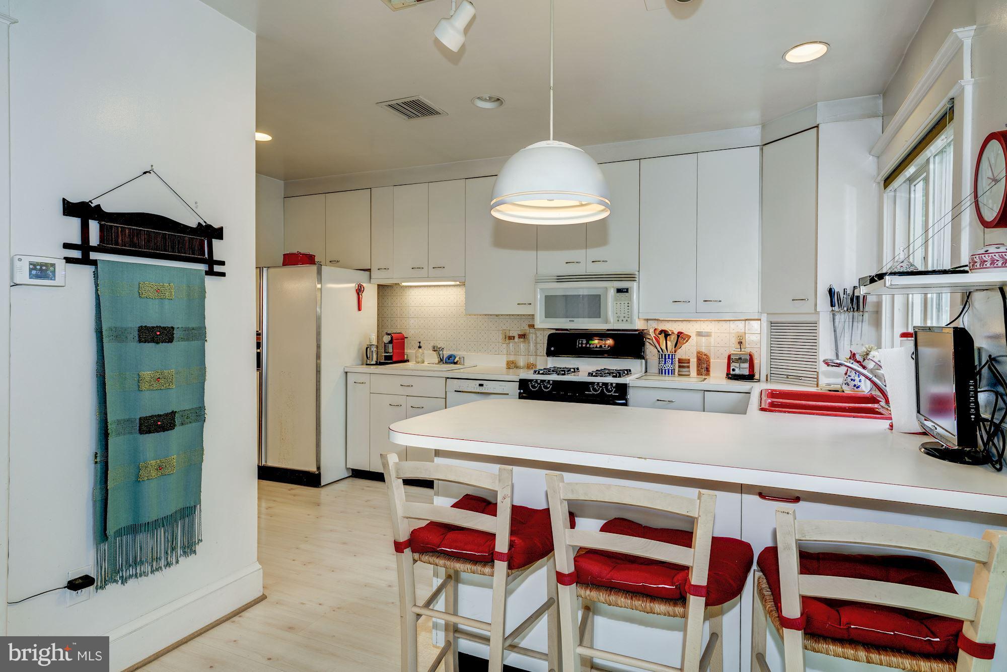 4119 Military Road Northwest Washington, DC 20015 - Photo 12 of 30 Kitchen