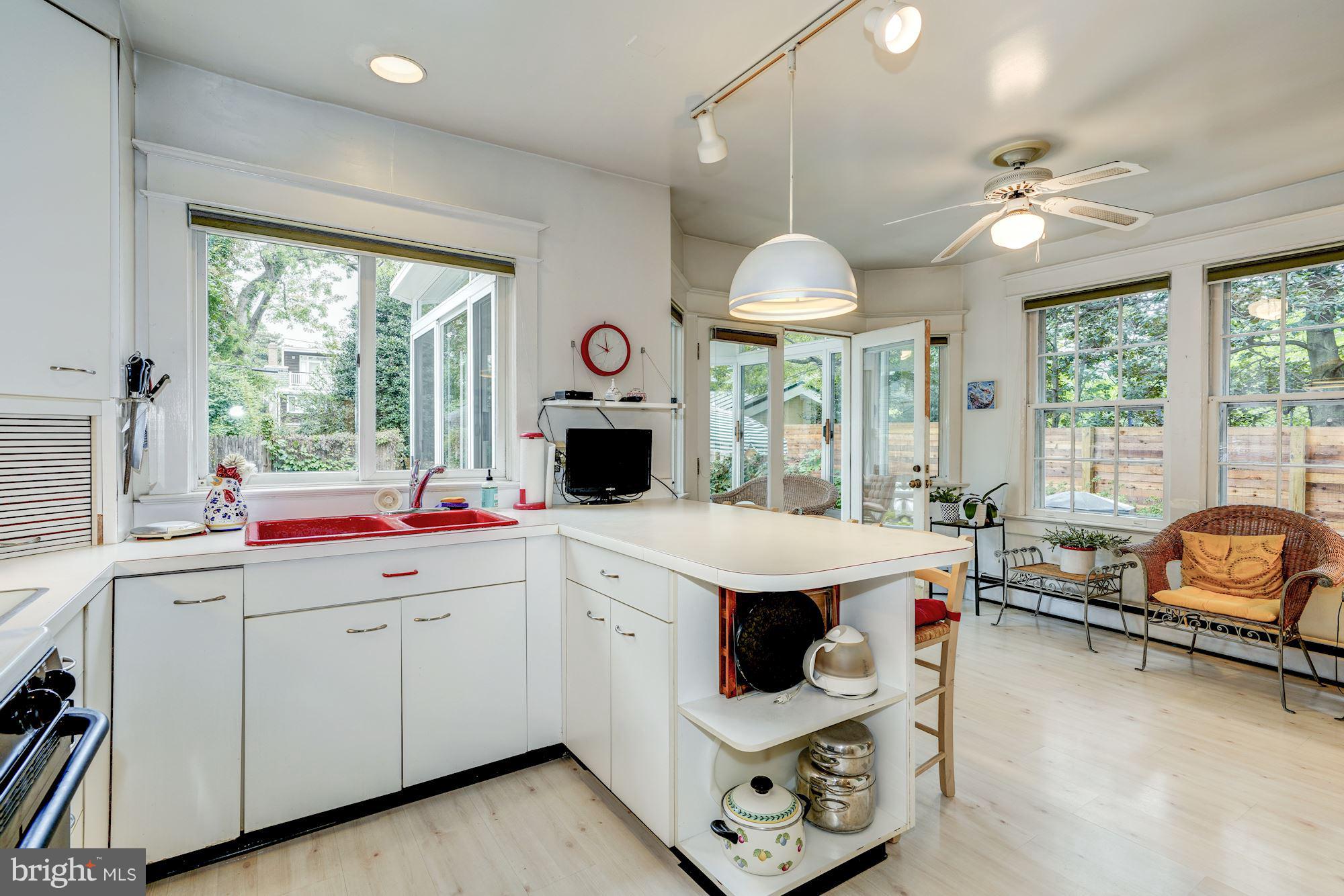 4119 Military Road Northwest Washington, DC 20015 - Photo 14 of 30 Kitchen
