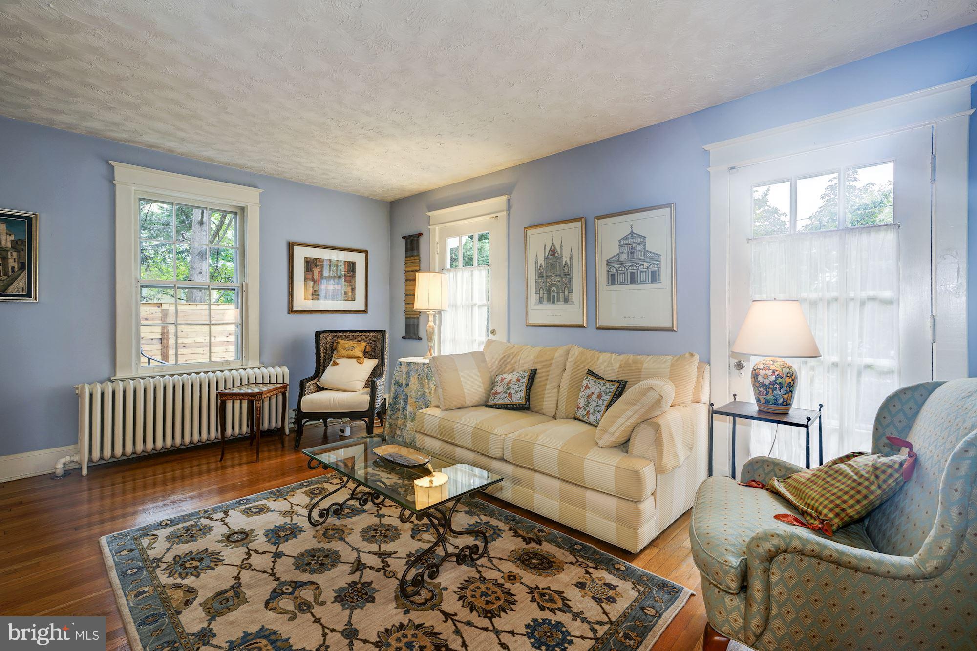 4119 Military Road Northwest Washington, DC 20015 - Photo 7 of 30 Living Room