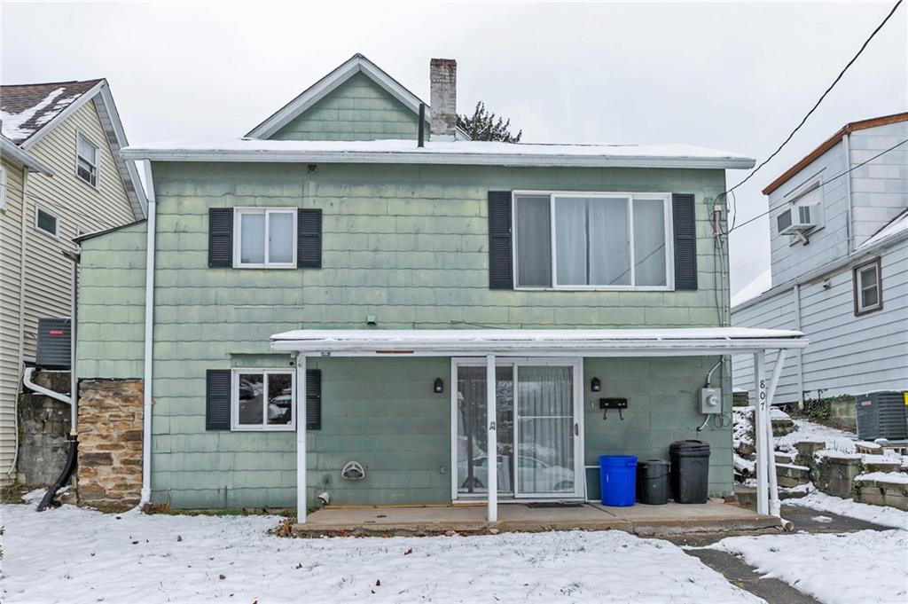 807 Oak Street Monessen, PA 15062 - Photo 4 of 28