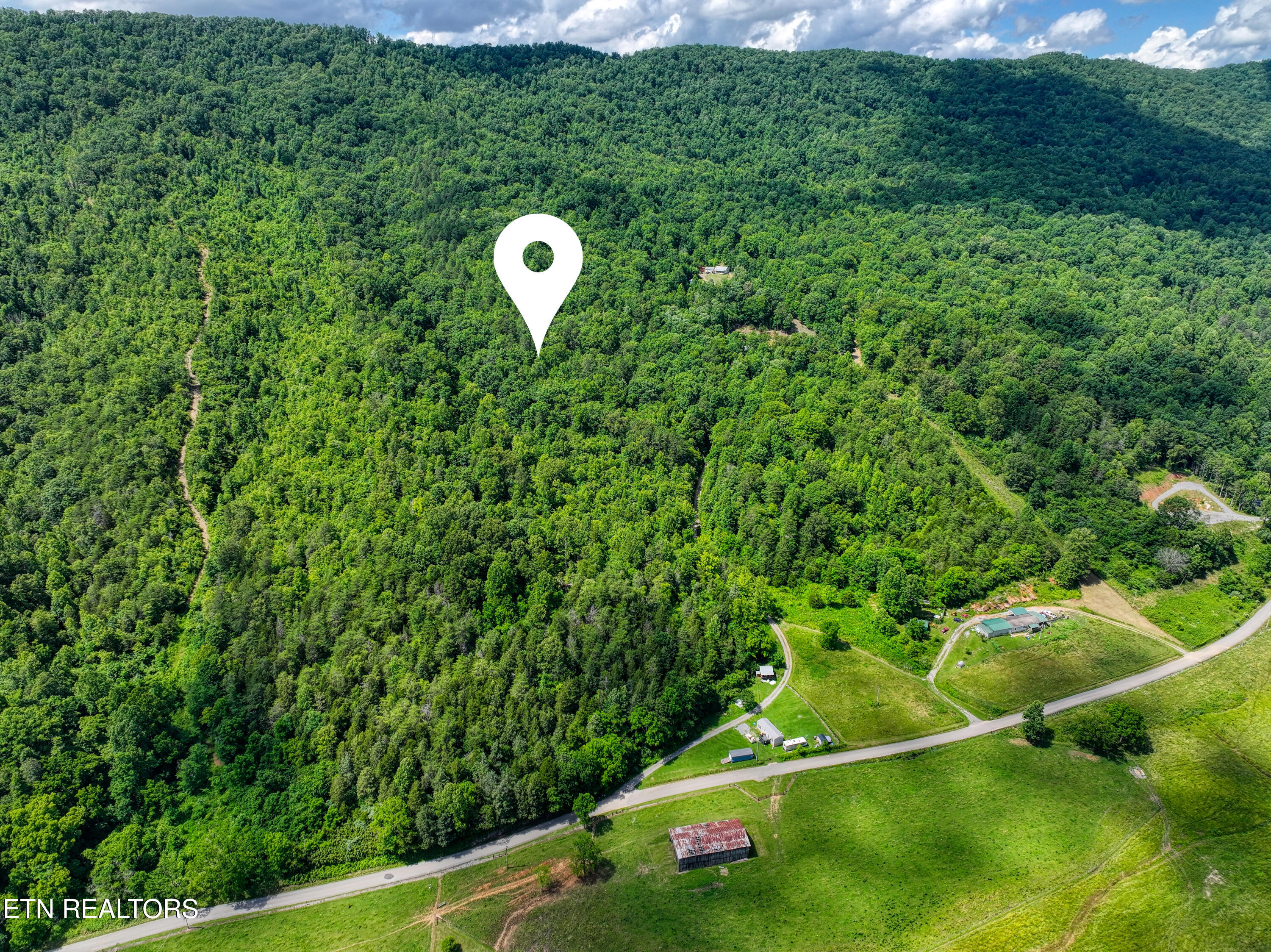 Black Water Road Sneedville, TN 37869 - Photo 5 of 11 DJI_20250617153521_0229_D_103