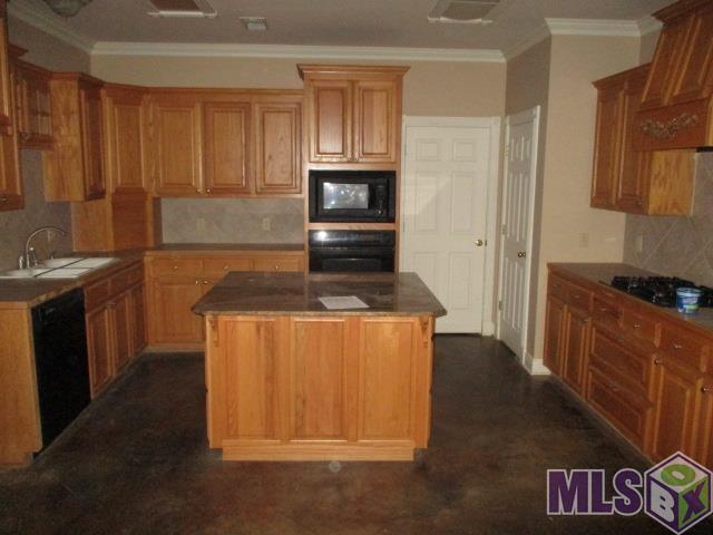17224 Rue Village Prairieville, LA 70769 - Photo 2 of 11 Gallery Image 2