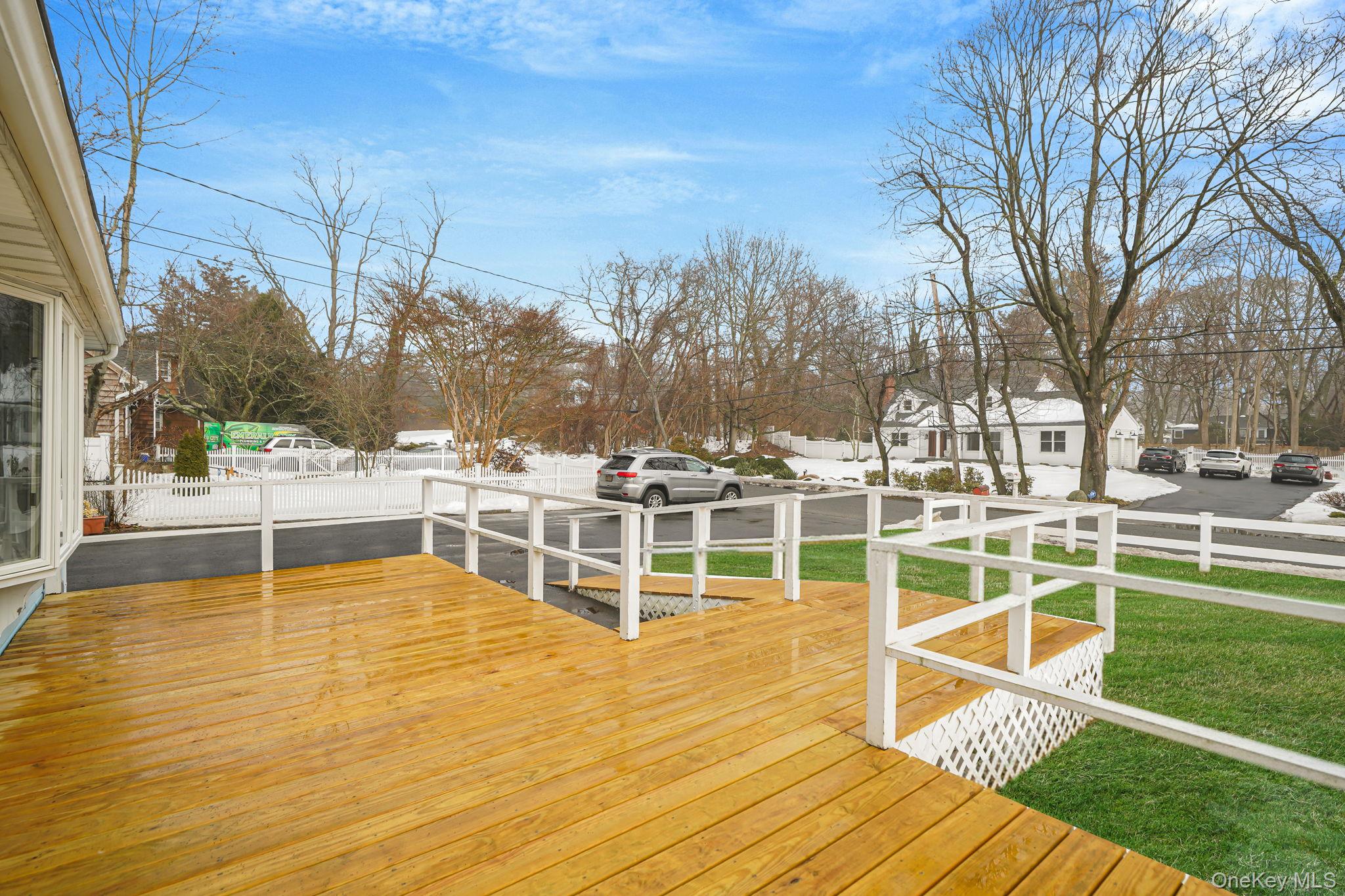 6 Noahs Path Rocky Point, NY 11778 - Photo 4 of 33