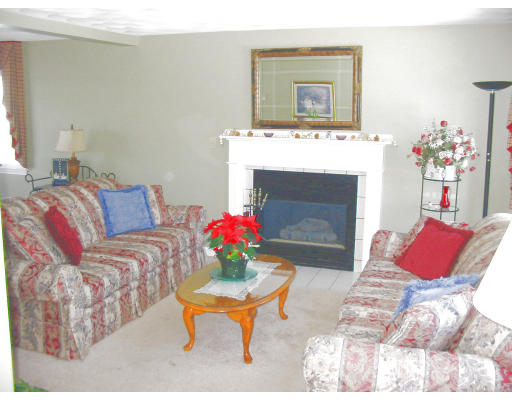 7 Perry Street Danvers, MA 01923 - Photo 3 of 10 Gallery Image 3