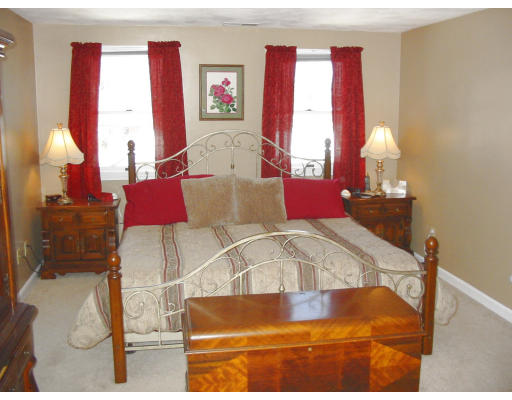 7 Perry Street Danvers, MA 01923 - Photo 7 of 10 Gallery Image 7