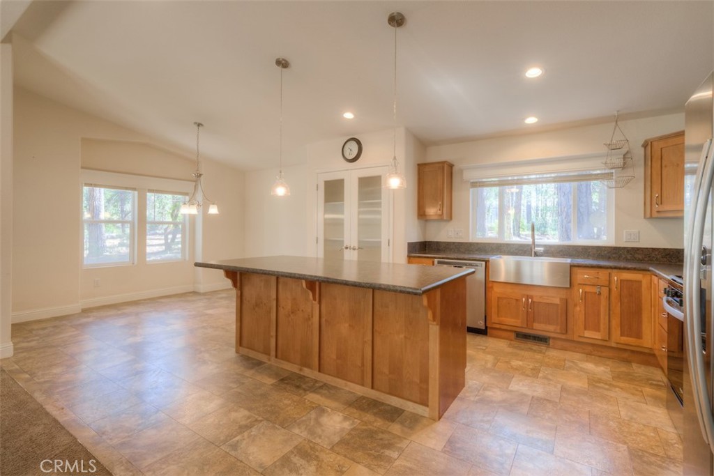 14565 Coutolenc Road Magalia, CA 95954 - Photo 4 of 43