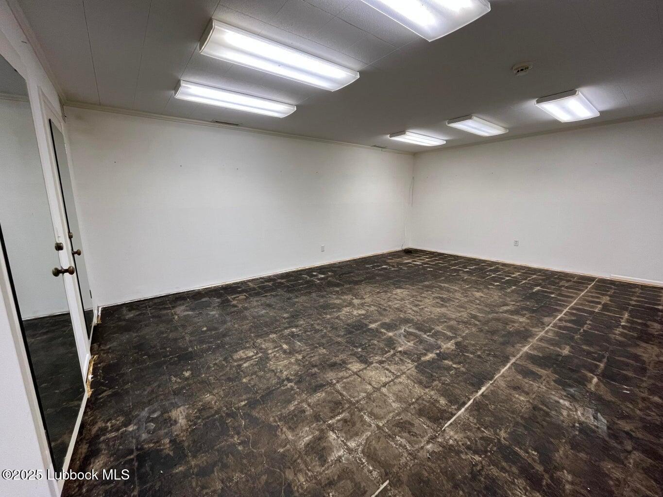 103 Yucca Terrace Plainview, TX 79072 - Photo 30 of 79 29