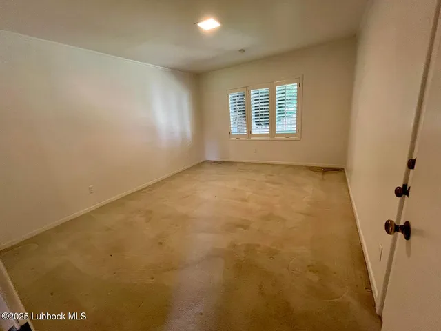 $490,000 | 103 Yucca Terrace, Plainview, TX 79072