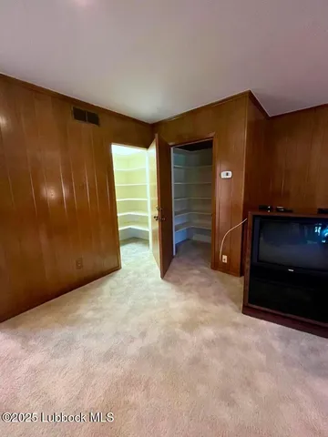 $490,000 | 103 Yucca Terrace, Plainview, TX 79072