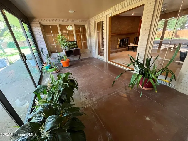 $490,000 | 103 Yucca Terrace, Plainview, TX 79072