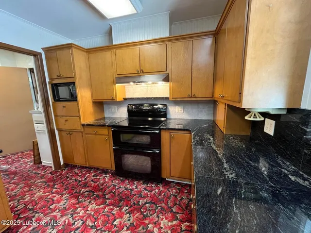 $490,000 | 103 Yucca Terrace, Plainview, TX 79072