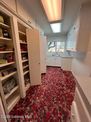 $490,000 | 103 Yucca Terrace, Plainview, TX 79072