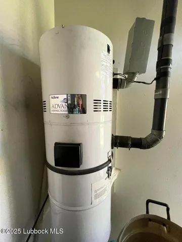 $490,000 | 103 Yucca Terrace, Plainview, TX 79072