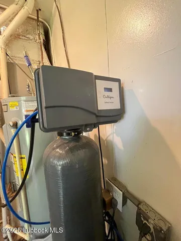 $490,000 | 103 Yucca Terrace, Plainview, TX 79072