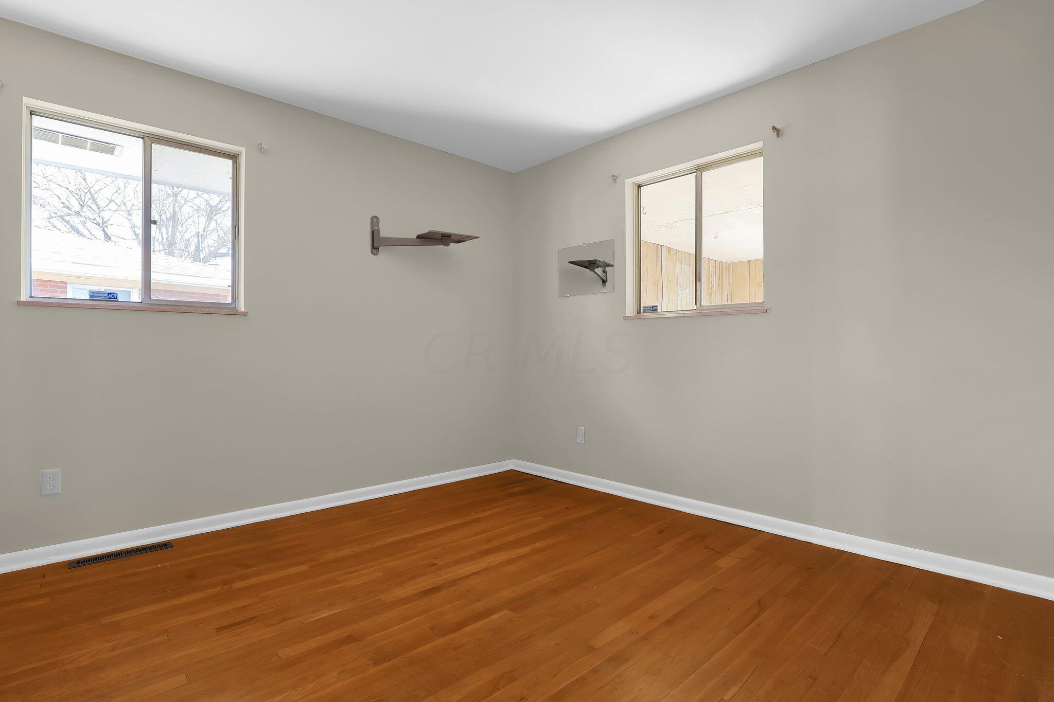 1551 Smith Road Columbus, OH 43207 - Photo 14 of 25 13-web-or-mls-1551-smith-rd
