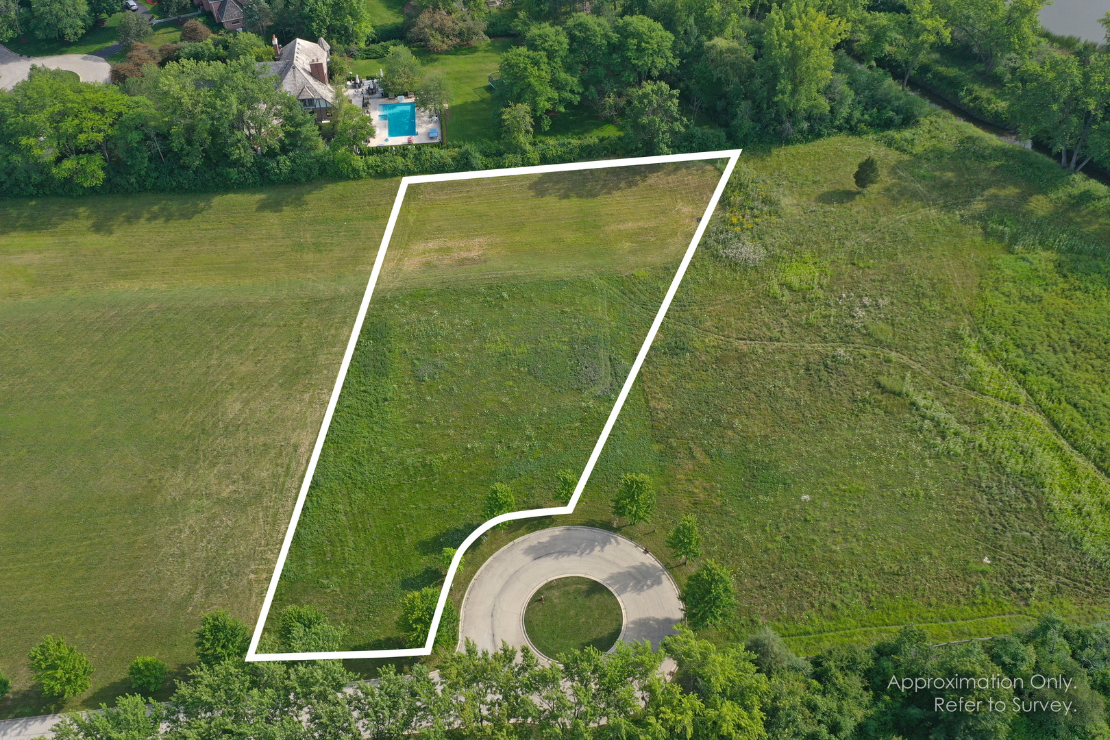 Lot 9 Whitehall Lane Lake Forest, IL 60045 - Photo 4 of 7 a view of a swimming pool