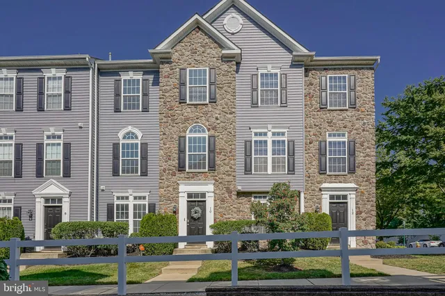 $370,000 | 10 Fawn Court, Delran, NJ 08075