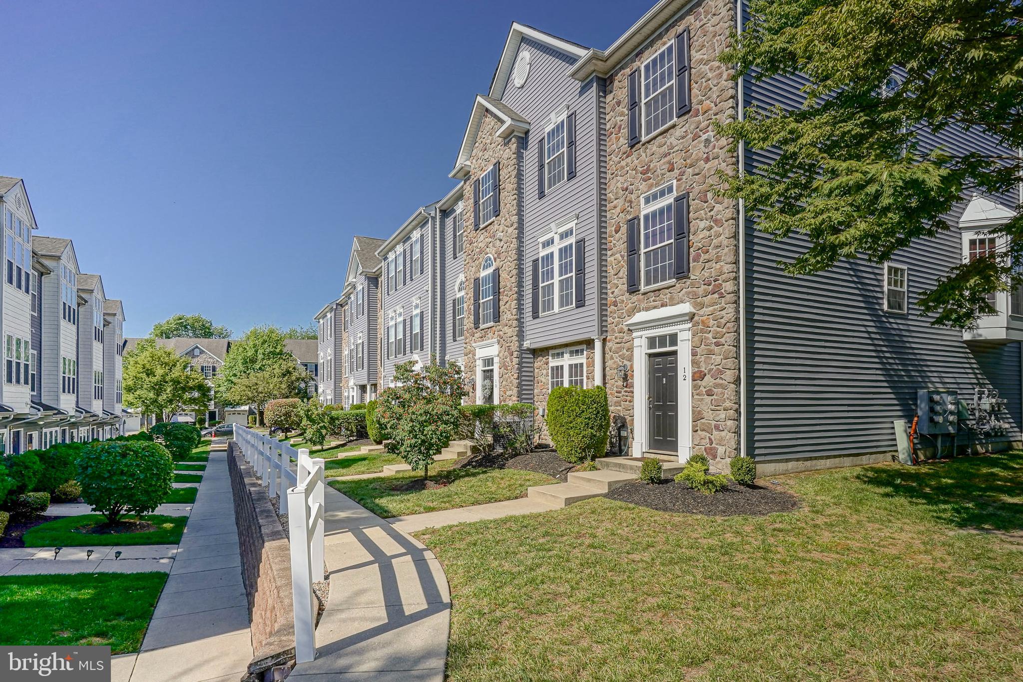 10 Fawn Court Delran, NJ 08075 - Photo 2 of 30