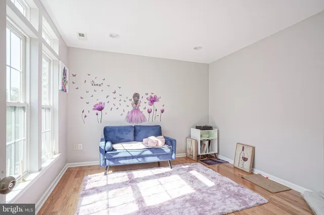 $370,000 | 10 Fawn Court, Delran, NJ 08075