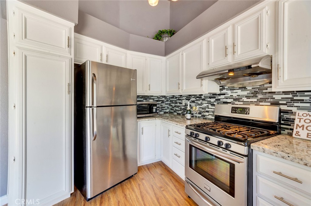 5 Del Roma Irvine, CA 92614 - Photo 9 of 26