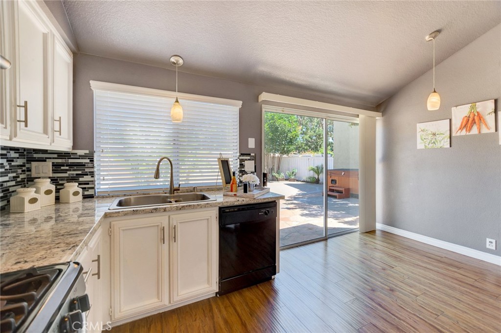 5 Del Roma Irvine, CA 92614 - Photo 10 of 26