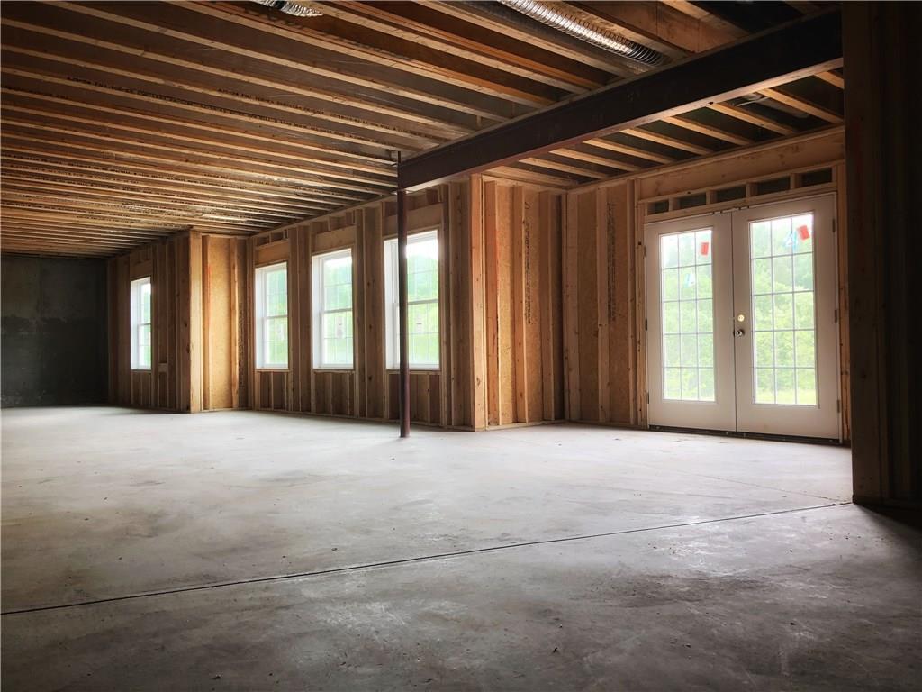 150 Pearce Road Mars, PA 16046 - Photo 3 of 4