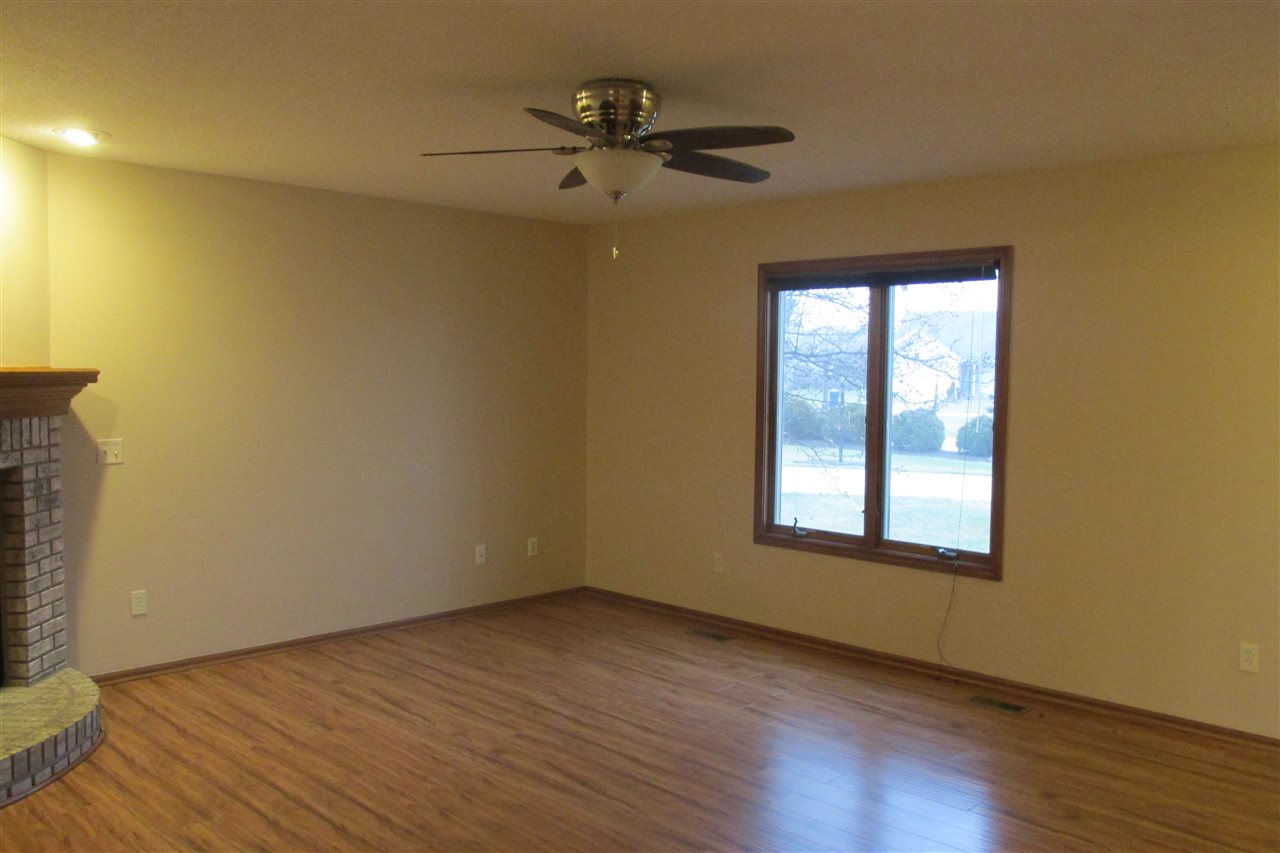3428 Rivulet Court Fort Wayne, IN 46818 - Photo 3 of 34