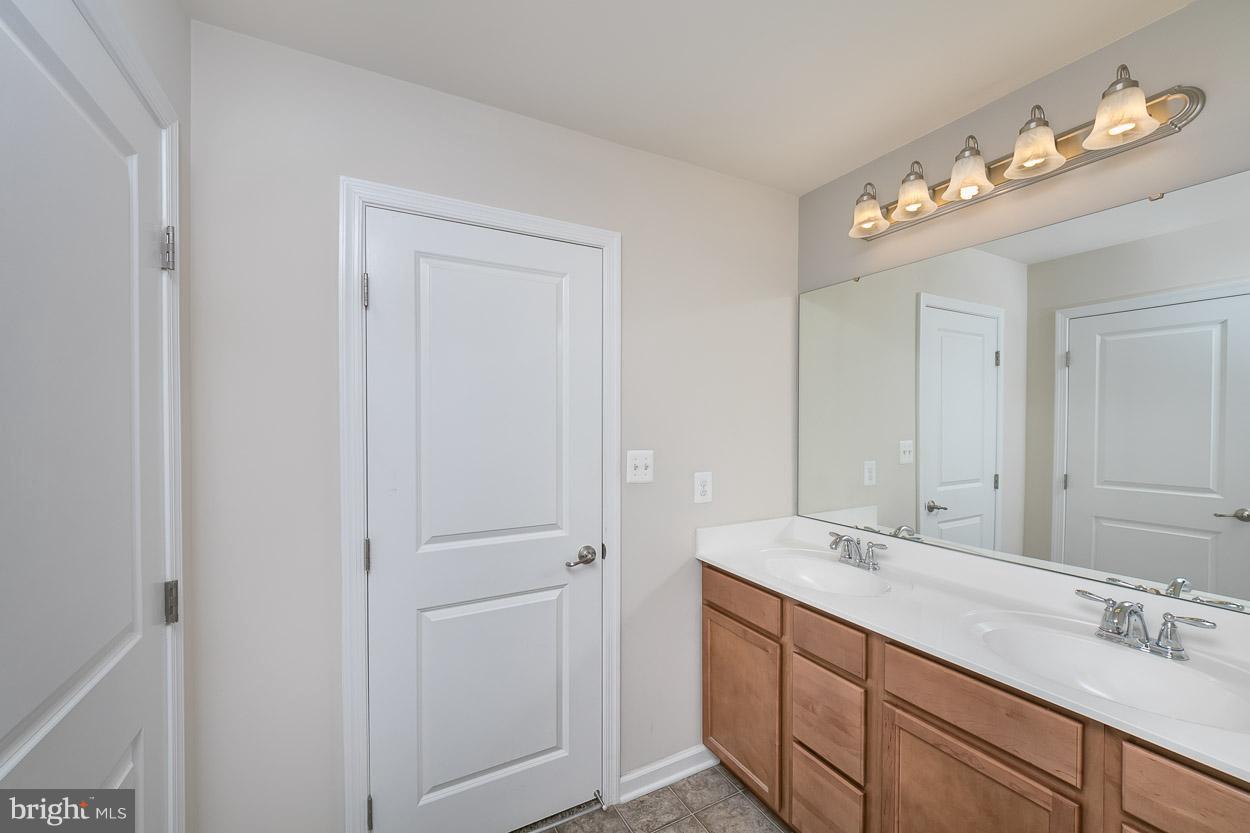 5613 Country Farm Road White Marsh, MD 21162 - Photo 14 of 23 Bath (Master)