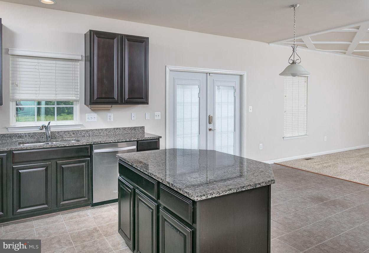 5613 Country Farm Road White Marsh, MD 21162 - Photo 6 of 23 Kitchen