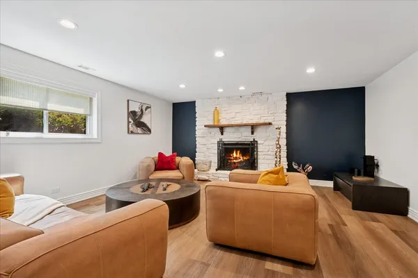 $839,999 | 3134 Maple Leaf Drive, Glenview, IL 60026