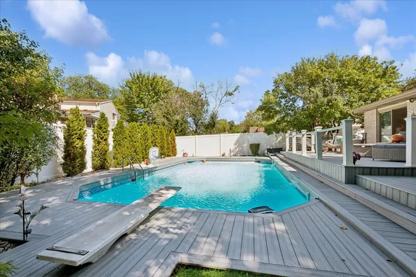 $839,999 | 3134 Maple Leaf Drive, Glenview, IL 60026