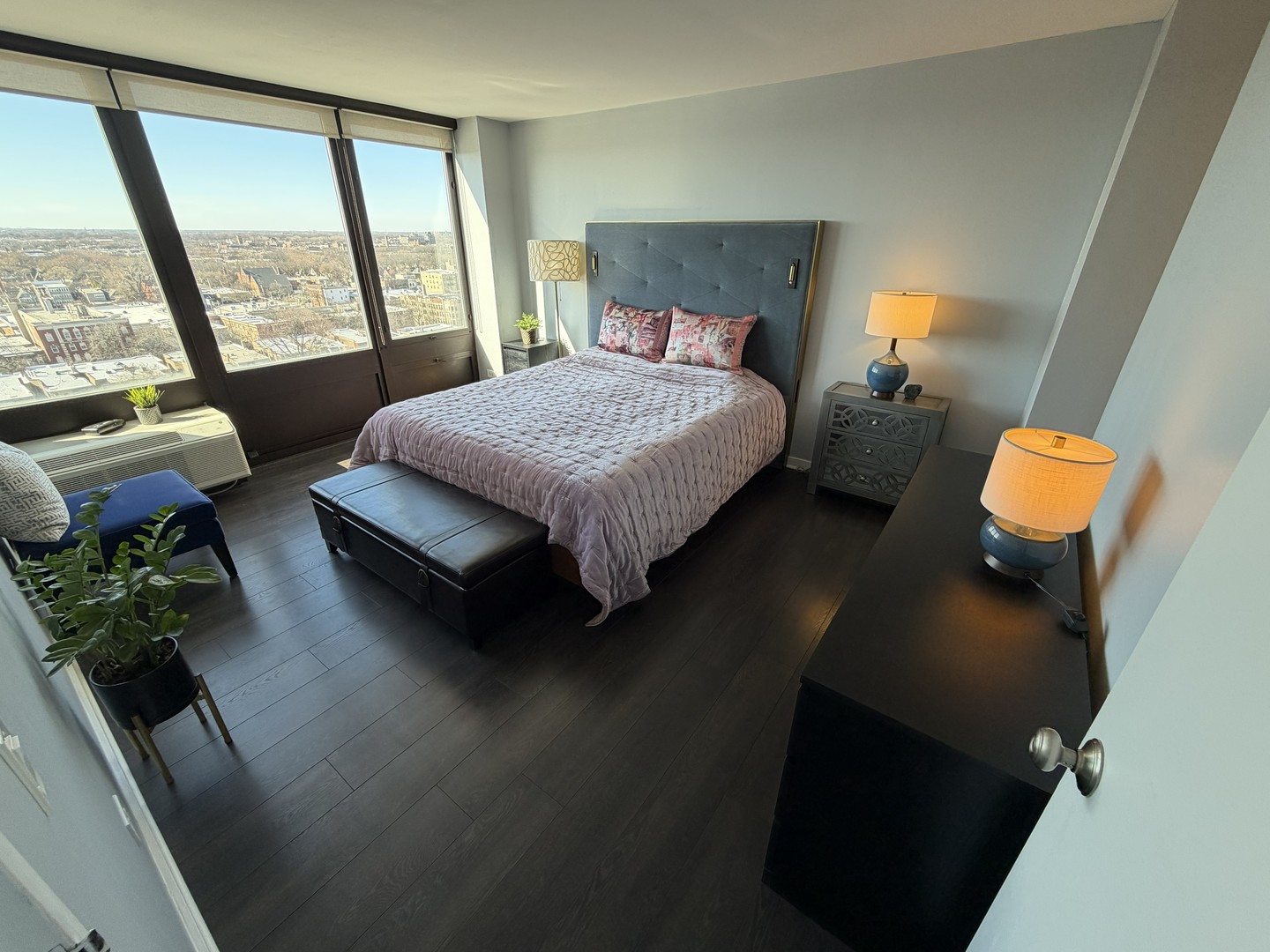 5320 North Sheridan Road, Unit 1502 Chicago, IL 60640 - Photo 14 of 35 Gallery Image 14