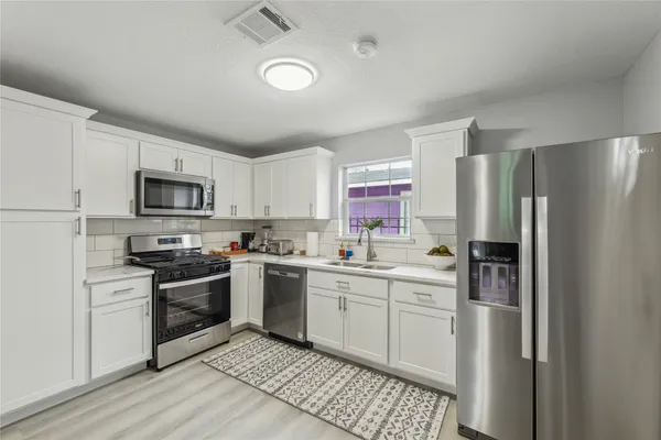 $495,000 | 2105 East 17th Street, Austin, TX 78702