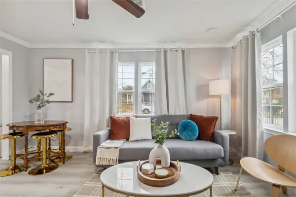 $495,000 | 2105 East 17th Street, Austin, TX 78702